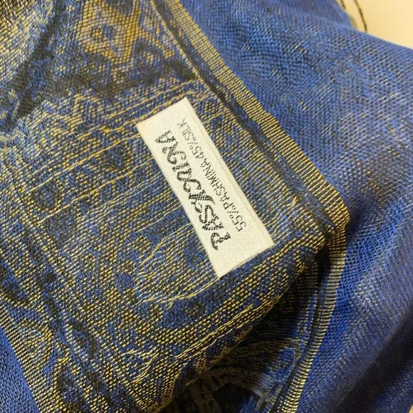 Pashmina - Picture 3 of 10